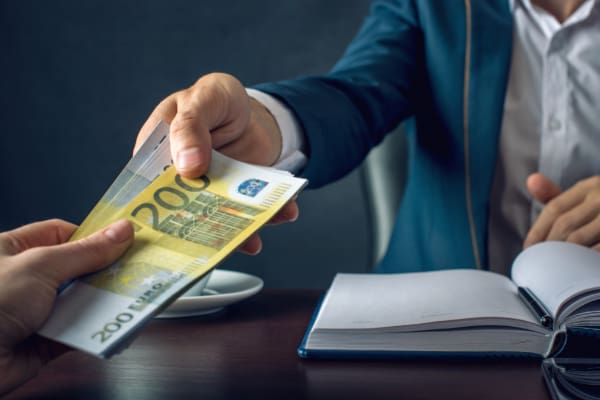 10 Best Cash Advance Apps Like Dave for Android and iOS in 2023