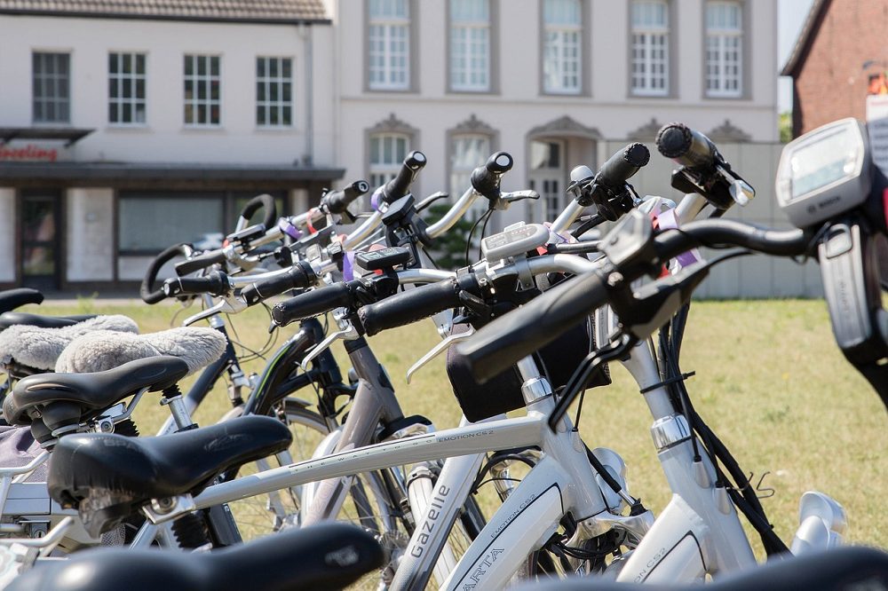 Best High-End E-Bikes 2022